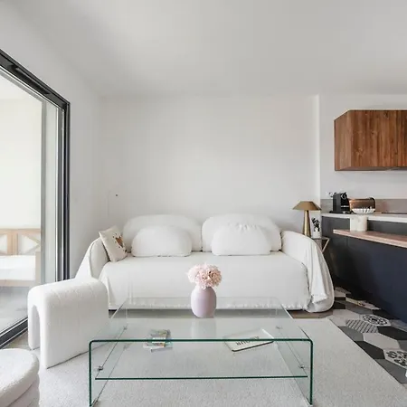 T3 De Charme Avec Terrasse - Hauteurs Apartament