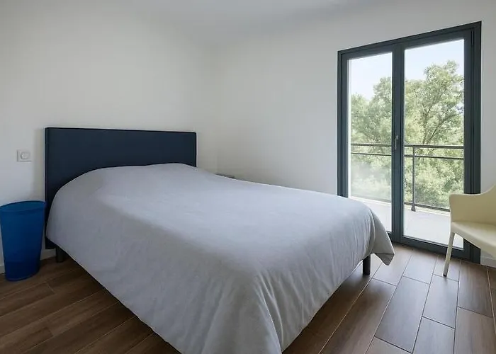 T3 De Charme Avec Terrasse - Hauteurs *