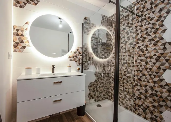 T3 De Charme Avec Terrasse - Hauteurs Apartman